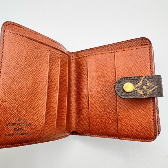 LOUIS VUITTON - Monogram Compact Zip Wallet R1.064 - Picture 4 of 5